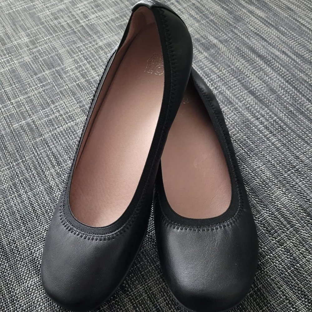 Abeo Women's shoes 9 1/2 N